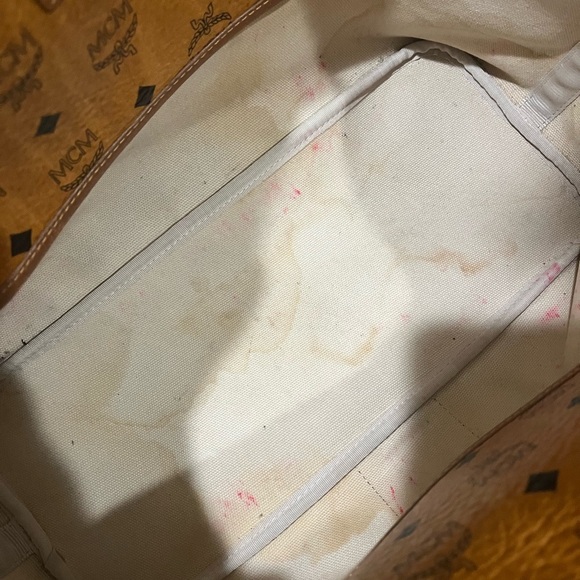 MCM COGNAC VISETOS SHOPPING TOTE - Picture 10 of 16